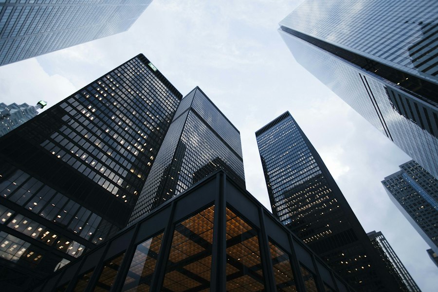 Bonds reach institutional investors